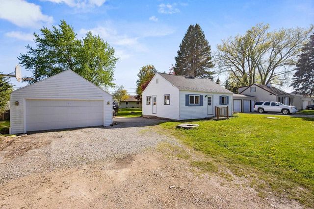 2717 W HEATHER AVENUE, Appleton, WI 54914