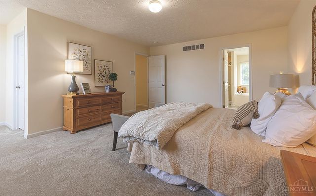 5588 Liberty Pass Drive, Liberty Twp, OH 45044