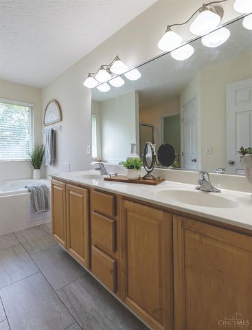 5588 Liberty Pass Drive, Liberty Twp, OH 45044