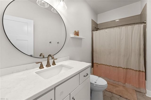 2 Jonquil LN, Newport News, VA 23606