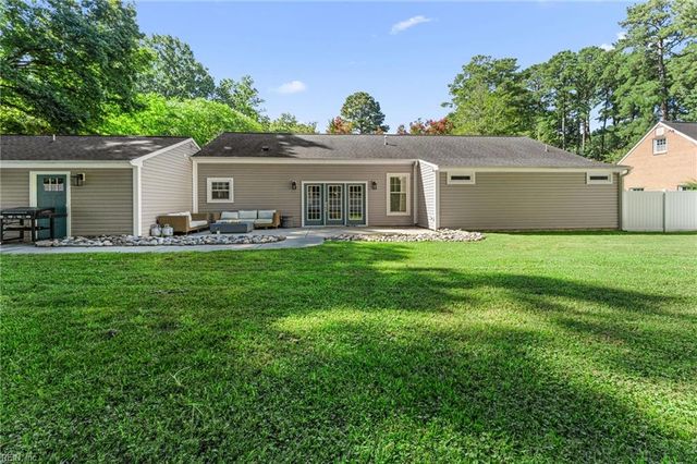 2 Jonquil LN, Newport News, VA 23606
