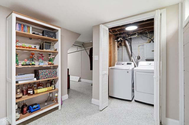 306 N 16th Avenue, Beech Grove, IN 46107