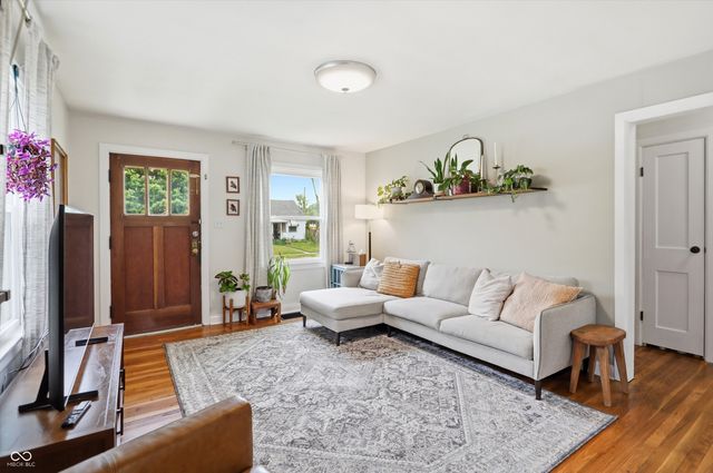 306 N 16th Avenue, Beech Grove, IN 46107