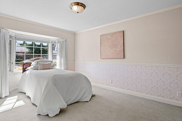 1574 Barnett Cir, Carmichael, CA 95608