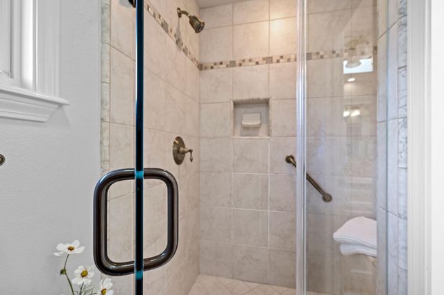 1574 Barnett Cir, Carmichael, CA 95608