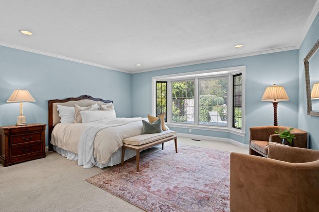 1574 Barnett Cir, Carmichael, CA 95608