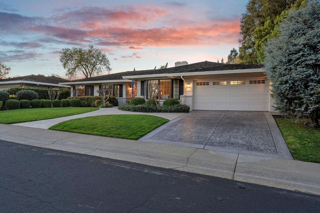 1574 Barnett Cir, Carmichael, CA 95608