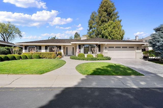 1574 Barnett Cir, Carmichael, CA 95608