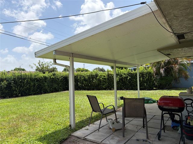 7810 NW 11th Court, Pembroke Pines, FL 33024