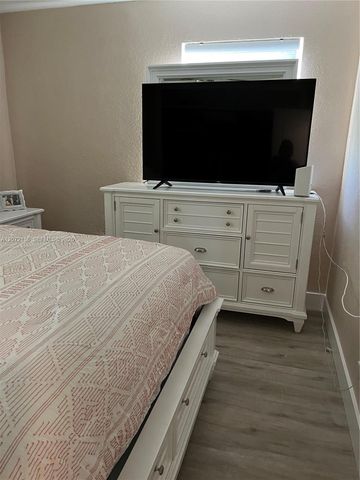 7810 NW 11th Court, Pembroke Pines, FL 33024