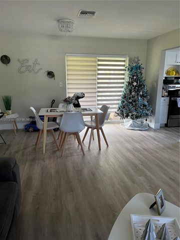 7810 NW 11th Court, Pembroke Pines, FL 33024