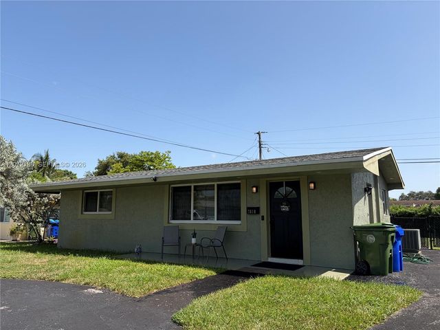 7810 NW 11th Court, Pembroke Pines, FL 33024