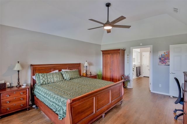 4905 W Wedgefield Road, Granbury, TX 76049