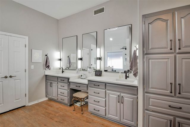 4905 W Wedgefield Road, Granbury, TX 76049