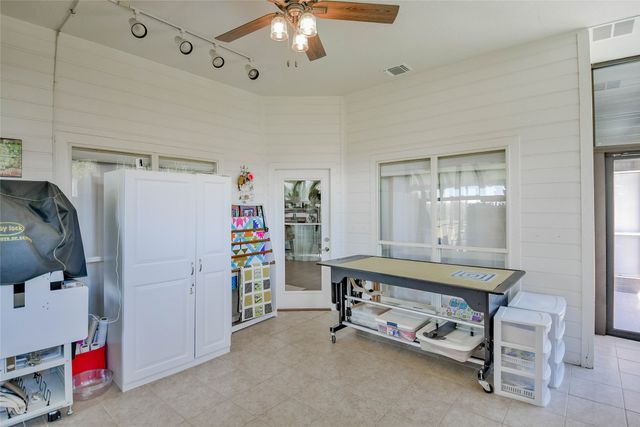 4905 W Wedgefield Road, Granbury, TX 76049