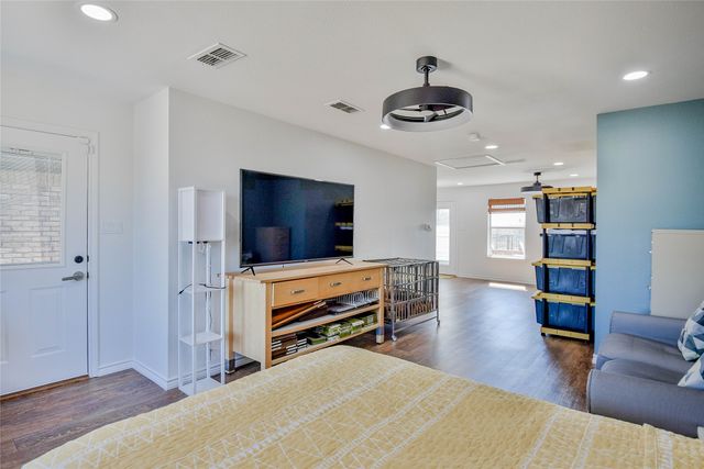 4905 W Wedgefield Road, Granbury, TX 76049