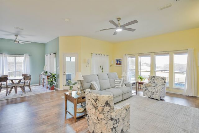 4905 W Wedgefield Road, Granbury, TX 76049