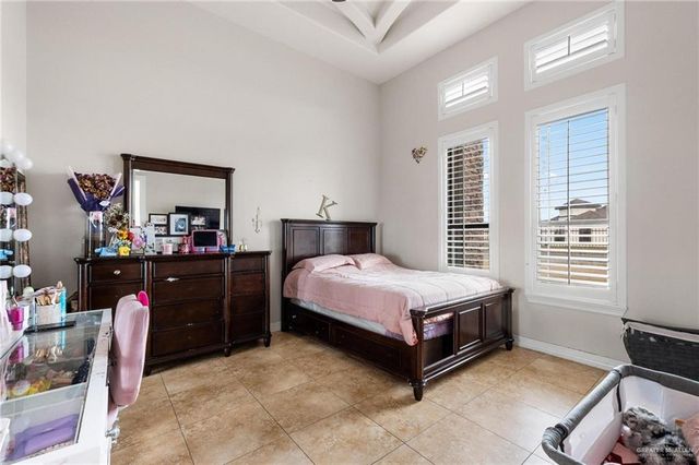 17621 Escondido N, Weslaco, TX 78596