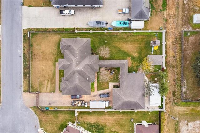 17621 Escondido N, Weslaco, TX 78596