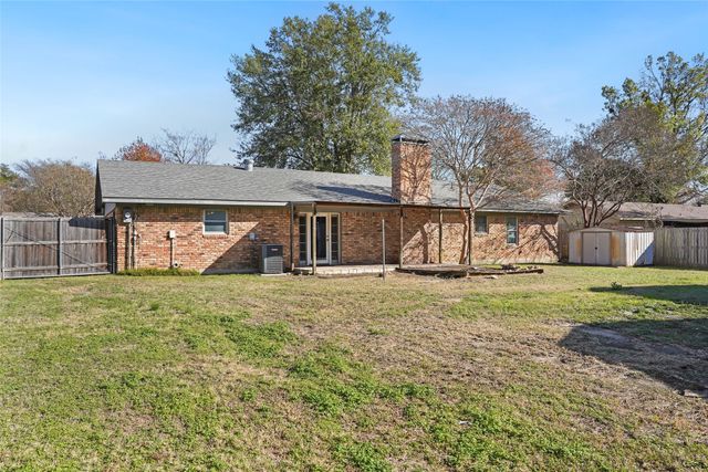 1325 Carter Street, Sulphur Springs, TX 75482