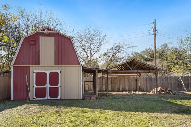 1325 Carter Street, Sulphur Springs, TX 75482