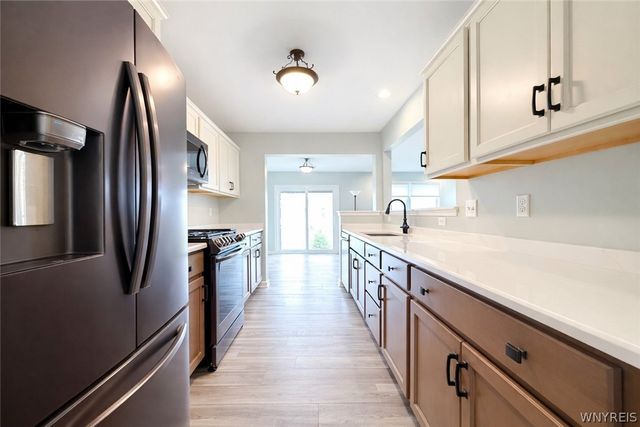 902 Carriage Lane, West Seneca, NY 14224