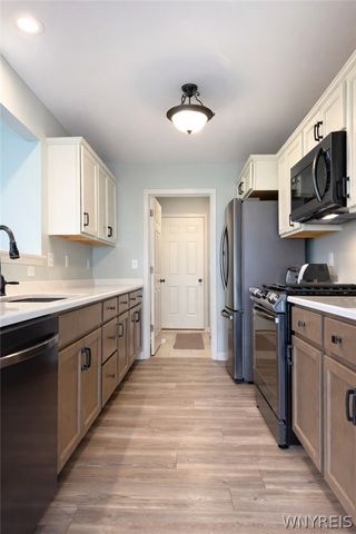 902 Carriage Lane, West Seneca, NY 14224