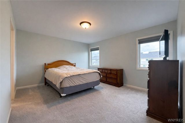 902 Carriage Lane, West Seneca, NY 14224