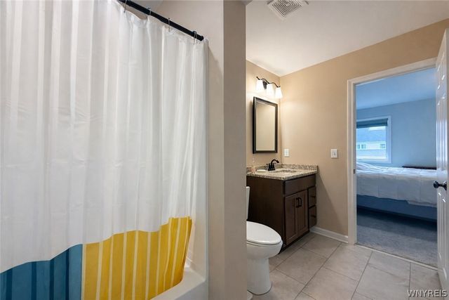 902 Carriage Lane, West Seneca, NY 14224