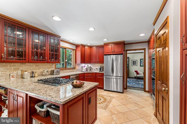 4 BRICKFORD LN, Baltimore, MD 21208
