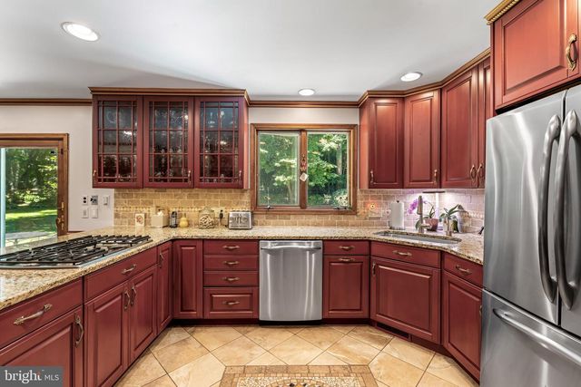 4 BRICKFORD LN, Baltimore, MD 21208