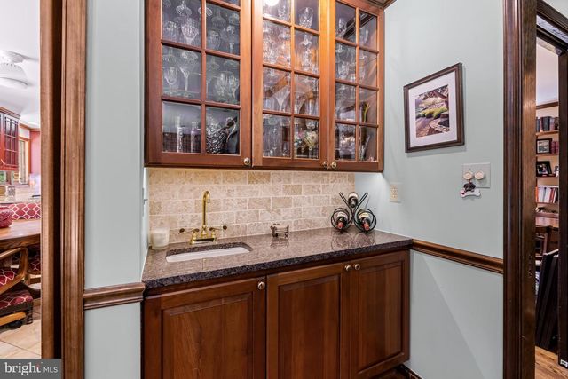 4 BRICKFORD LN, Baltimore, MD 21208