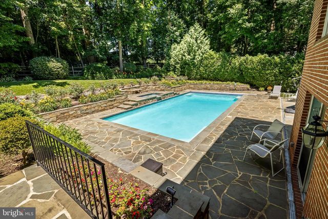 4 BRICKFORD LN, Baltimore, MD 21208
