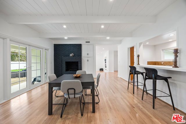 1410 Jonesboro Drive, Los Angeles, CA 90049