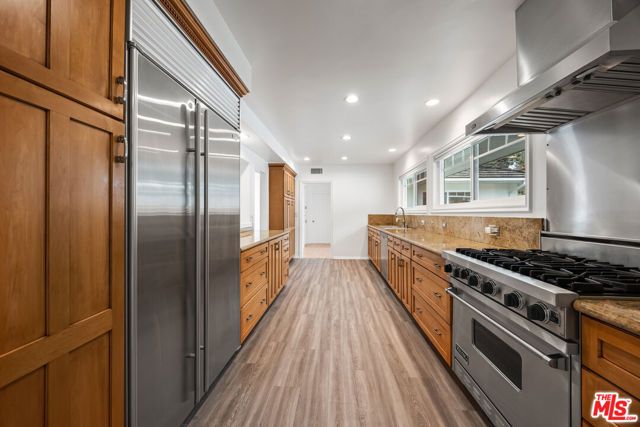 1410 Jonesboro Drive, Los Angeles, CA 90049