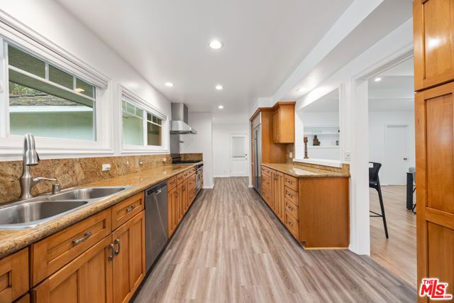 1410 Jonesboro Drive, Los Angeles, CA 90049
