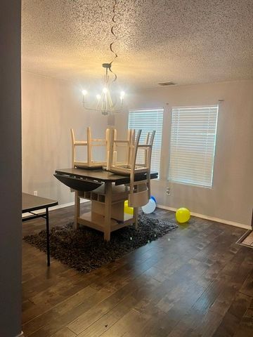 4320 Meadowknoll Drive, Fort Worth, TX 76123