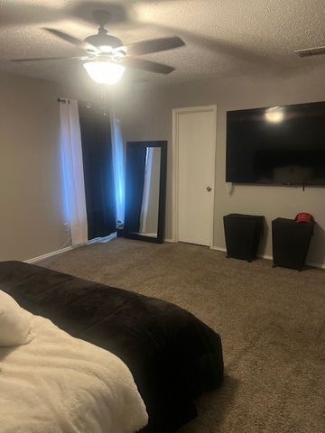 4320 Meadowknoll Drive, Fort Worth, TX 76123