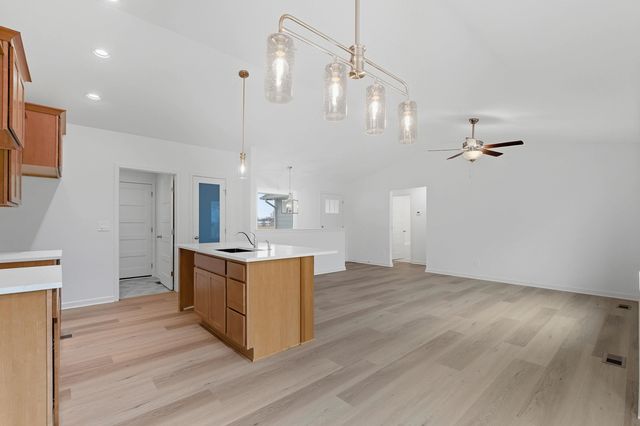 909 W 17th, Harper, KS 67058