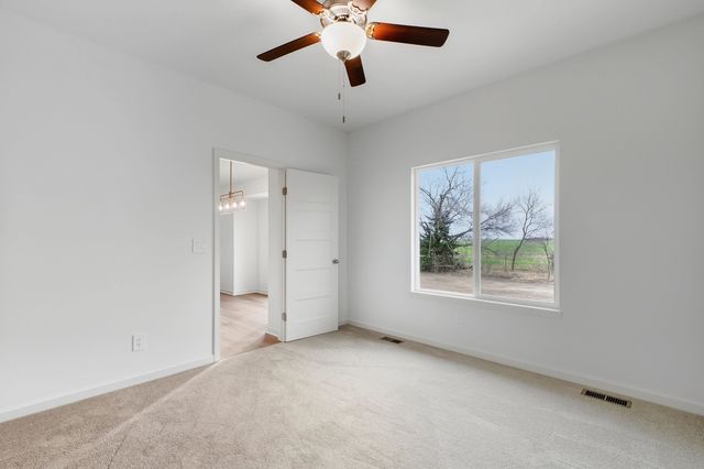 909 W 17th, Harper, KS 67058