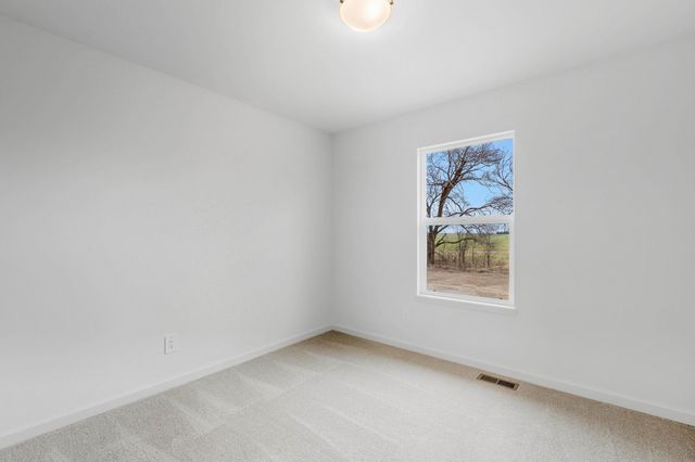 909 W 17th, Harper, KS 67058