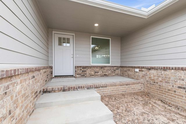 909 W 17th, Harper, KS 67058