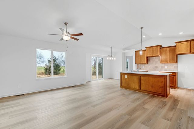 909 W 17th, Harper, KS 67058