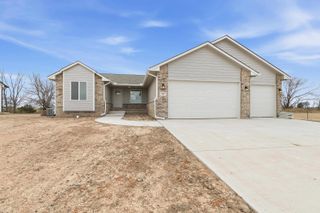 909 W 17th, Harper, KS 67058