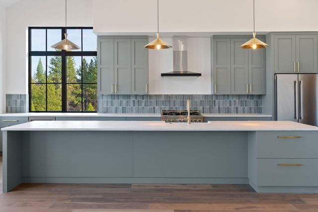 3118 NW Crossing Drive, Bend, OR 97703