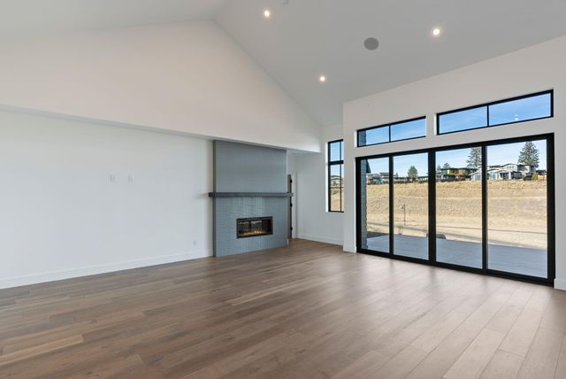 3118 NW Crossing Drive, Bend, OR 97703