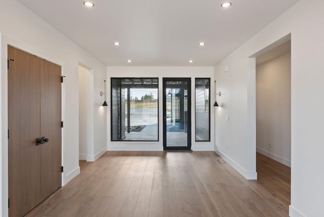 3118 NW Crossing Drive, Bend, OR 97703