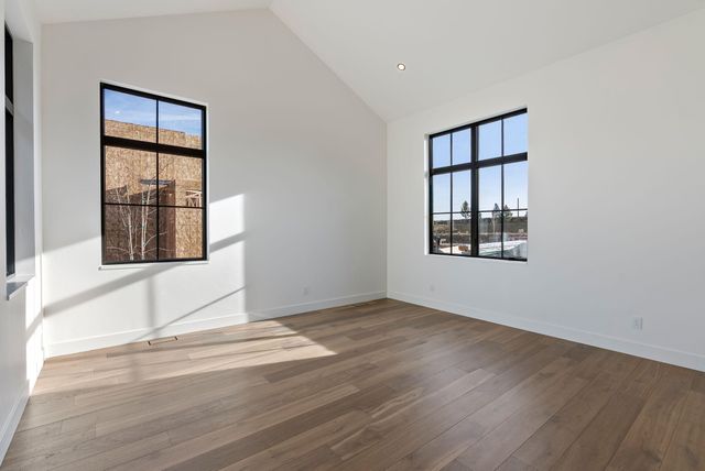 3118 NW Crossing Drive, Bend, OR 97703