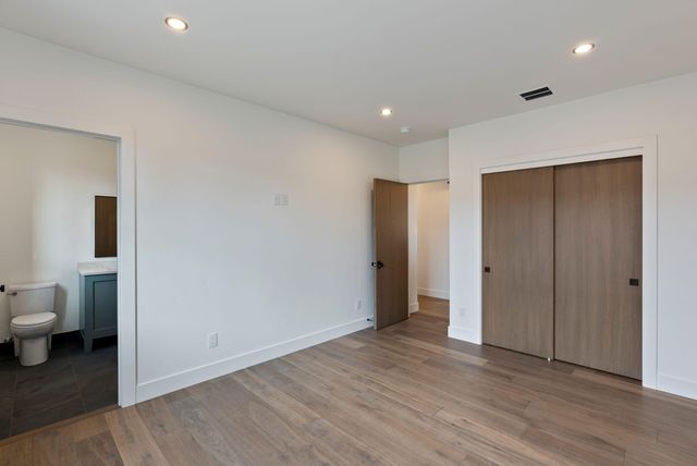 3118 NW Crossing Drive, Bend, OR 97703