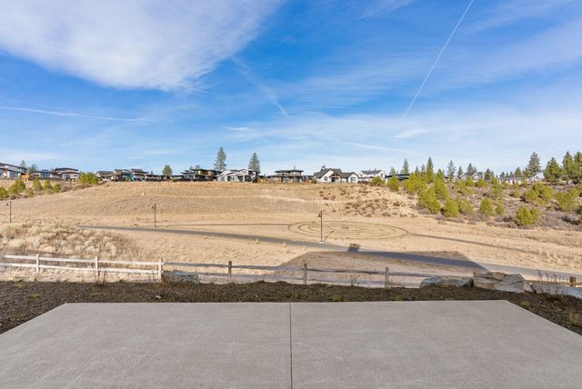 3118 NW Crossing Drive, Bend, OR 97703